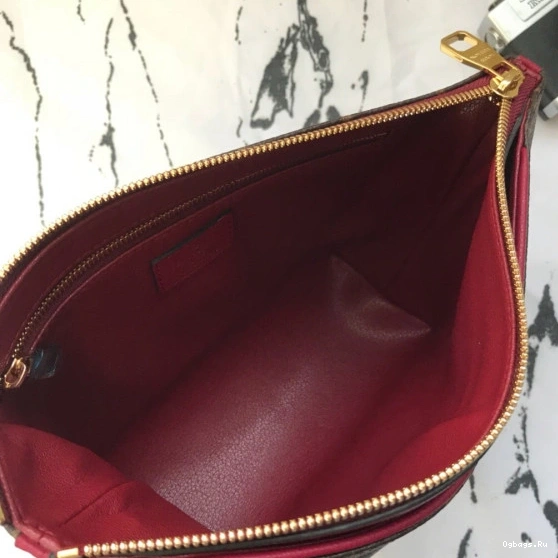 CASE Vuitton BEAUTY Louis PALLAS 0401